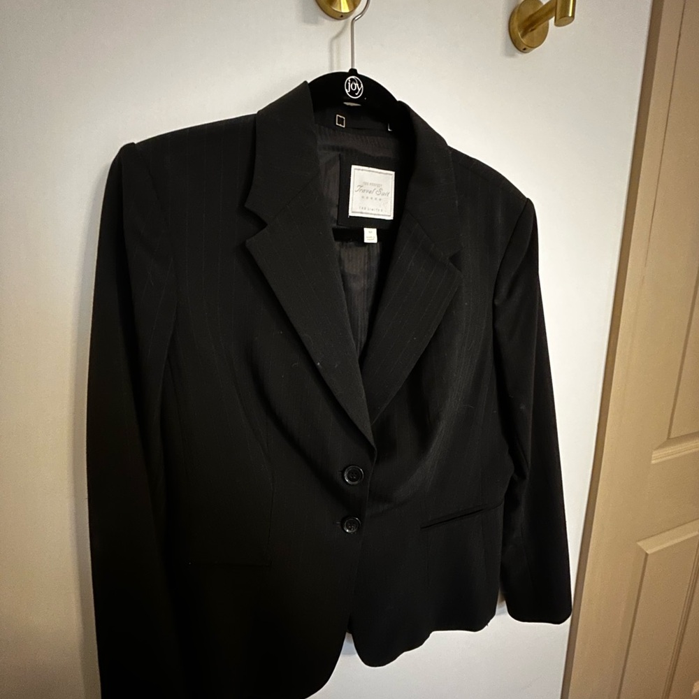 The Limited Perfect Travel Suit Blazer - Black Pinstripe (Size 12)